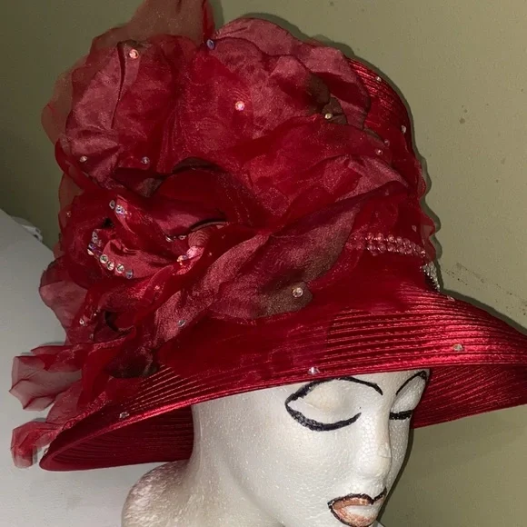 Beautiful Church / Dress Hat by Kymmy Koo - www.joarbit.com display picture 1
